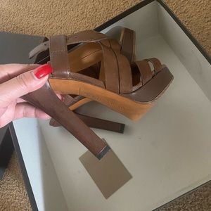 Brand new Bottega Veneta Strappy sandals